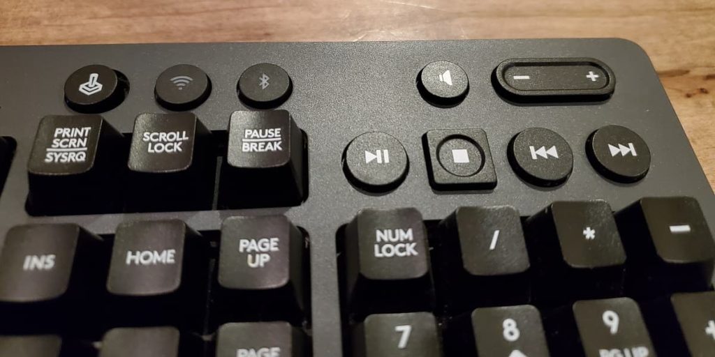 Logitech G613 media keys