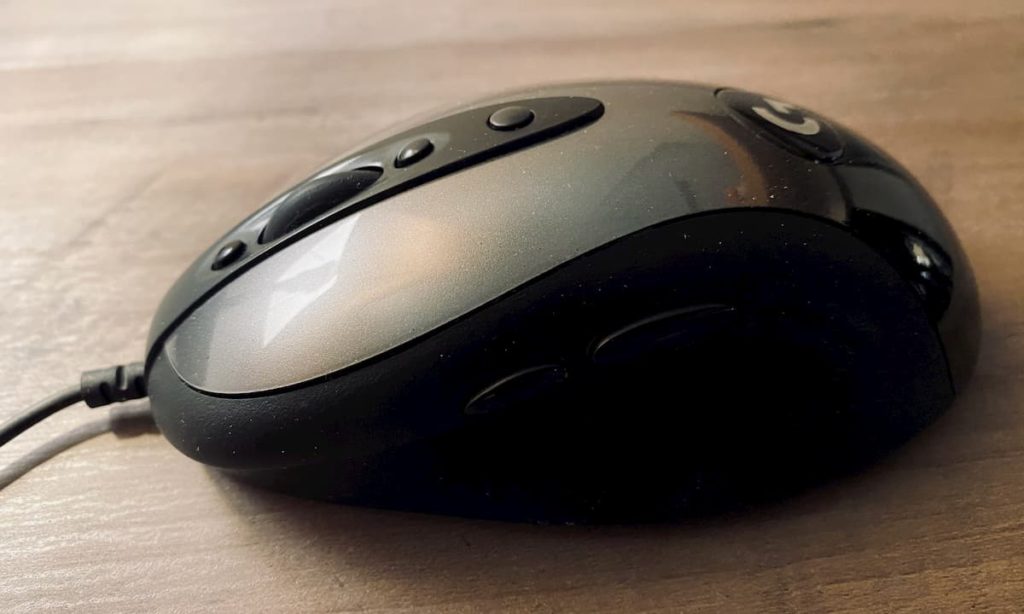 Logitech MX518 mouse